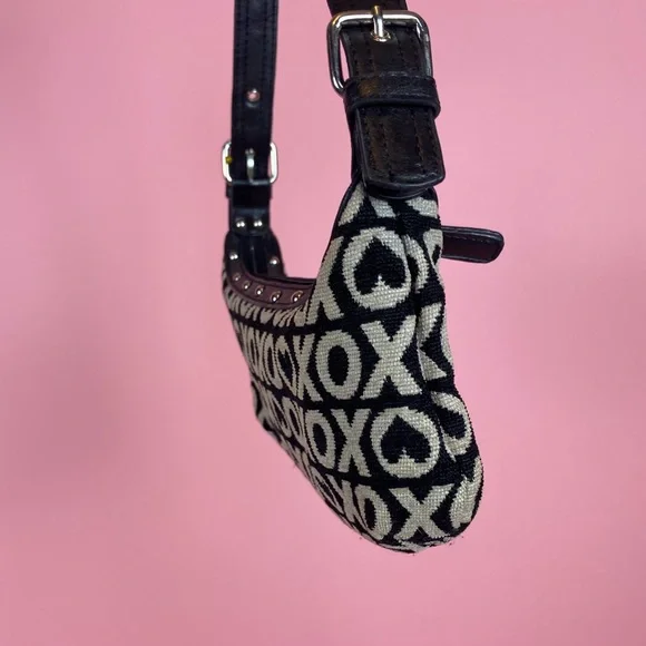 ❌SOLD-DEPOP❌ XOXO Y2K Shoulder Bag - Picture 2 of 5